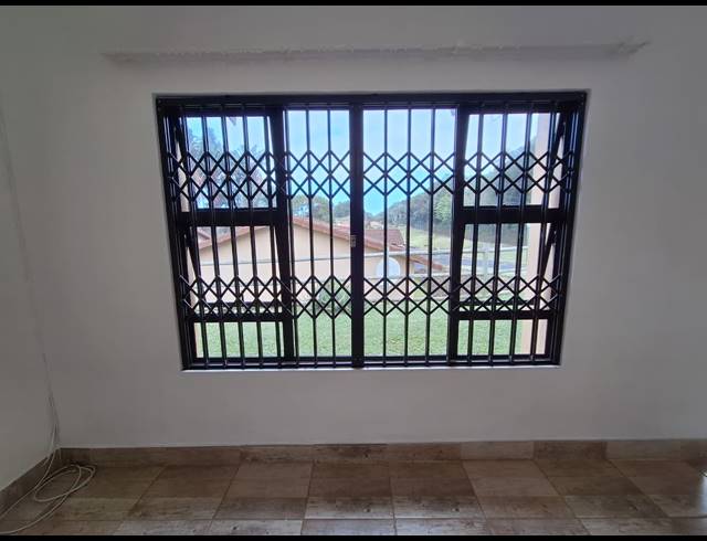 2 BEDROOM TOWNHOUSE FOR SALE IN SHELLY BEACH